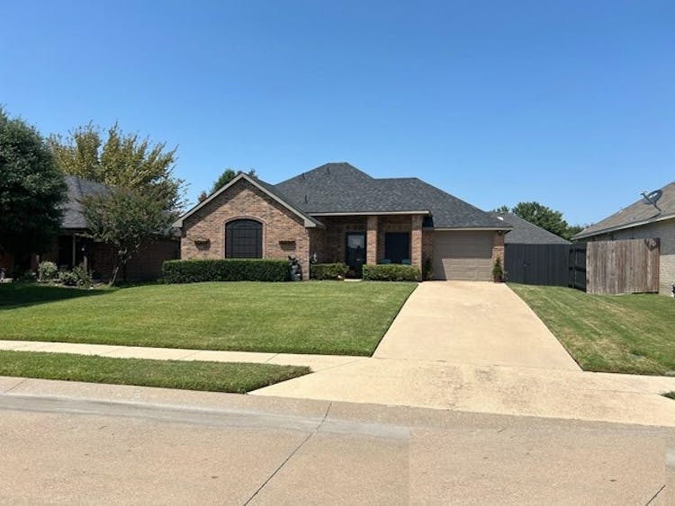 615 Jordan Ln Waxahachie, TX 75165, Ellis County