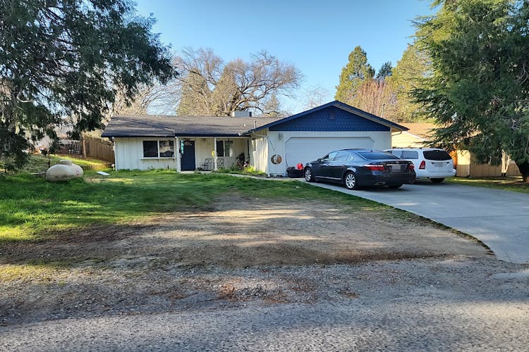 49702 Pierce Drive Oakhurst, CA 93644, Madera County