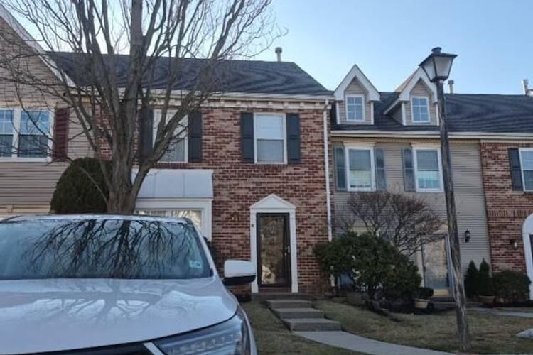 13 Dartmouth Way North Brunswick Twp, NJ 08902, Middlesex County