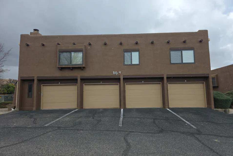 5801 Lowell St NE Albuquerque, NM 87111, Bernalillo County