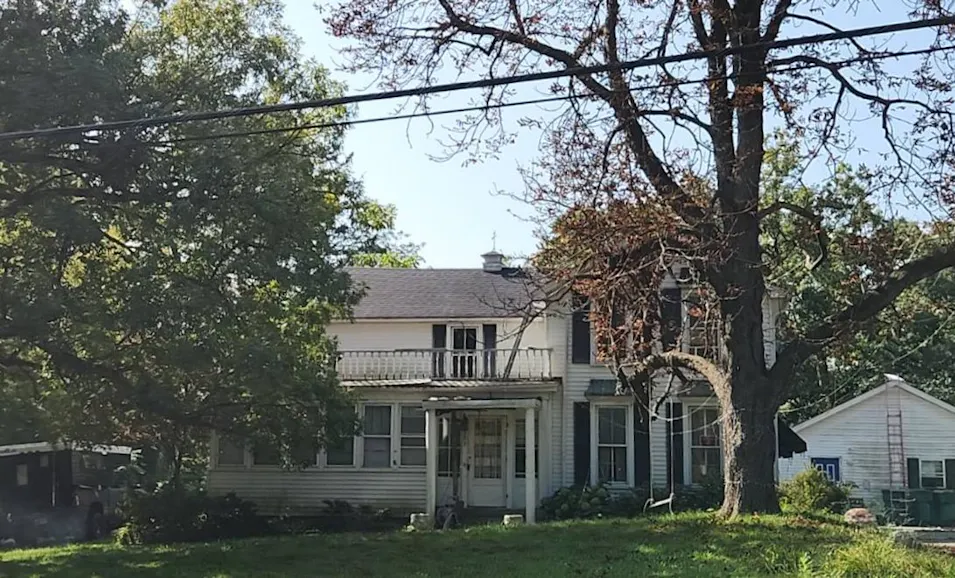 555 W 73rd Ave Merrillville, IN 46410, Lake County