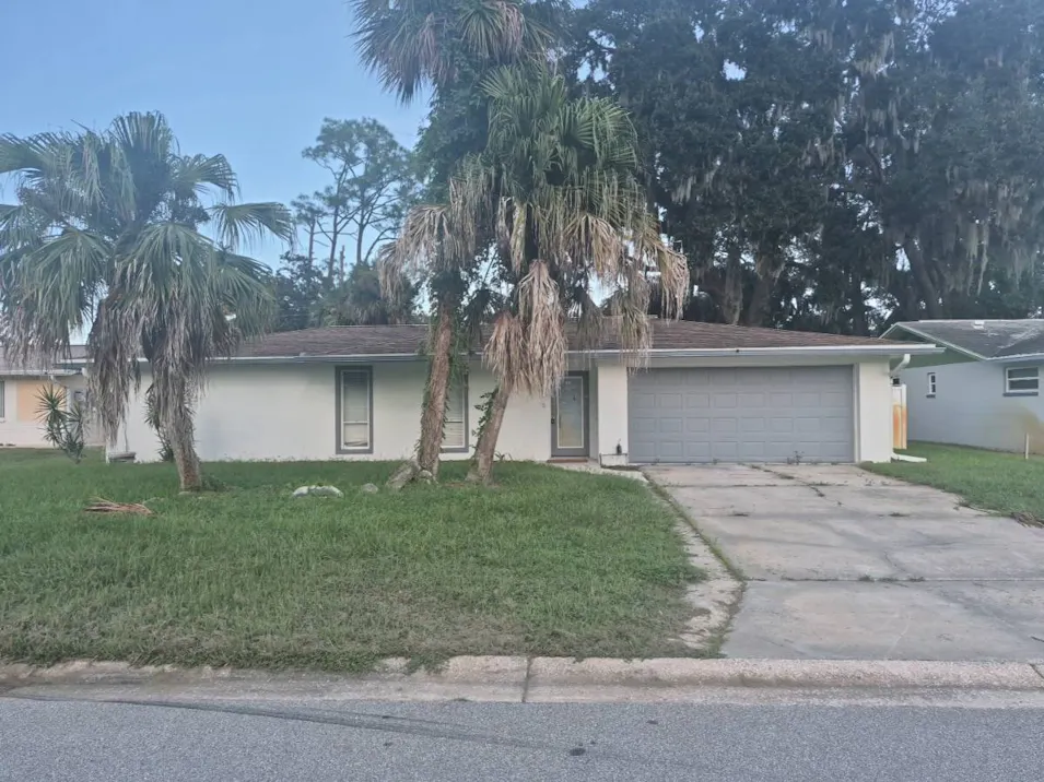 1329 Golfview Drive Daytona Beach, FL 32114, Volusia County