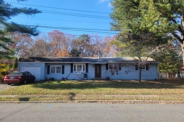 10 Woodside Drive Howell, NJ 07731, Monmouth County