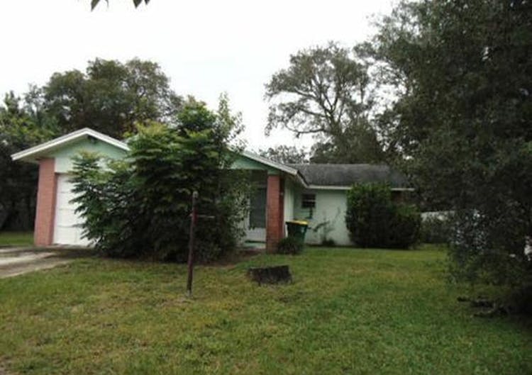 651 W Blue Lake Terr Deland, FL 32724, Volusia County