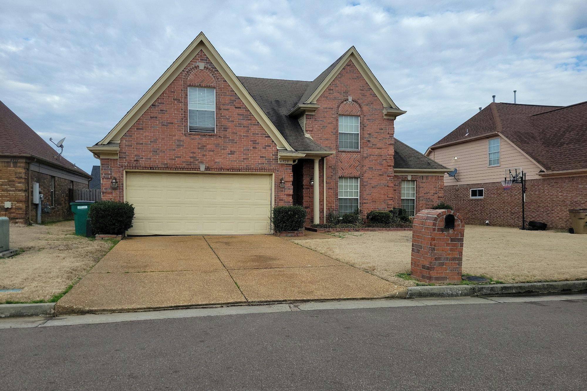 Whitfall Cv, Memphis, TN 38125