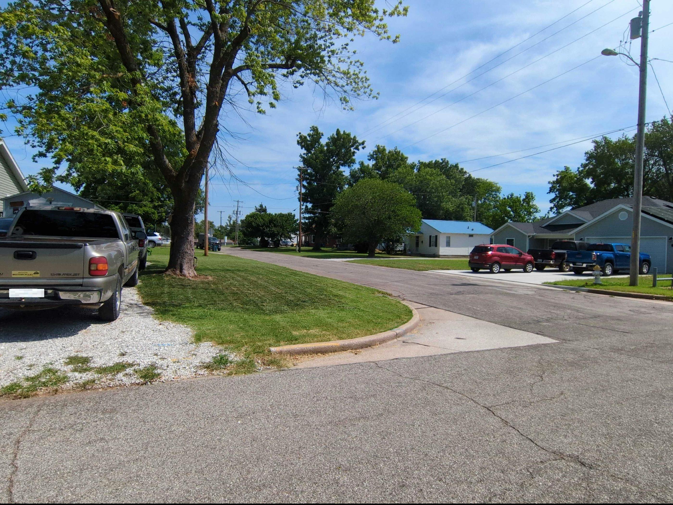 8th St, Joplin, MO 64801