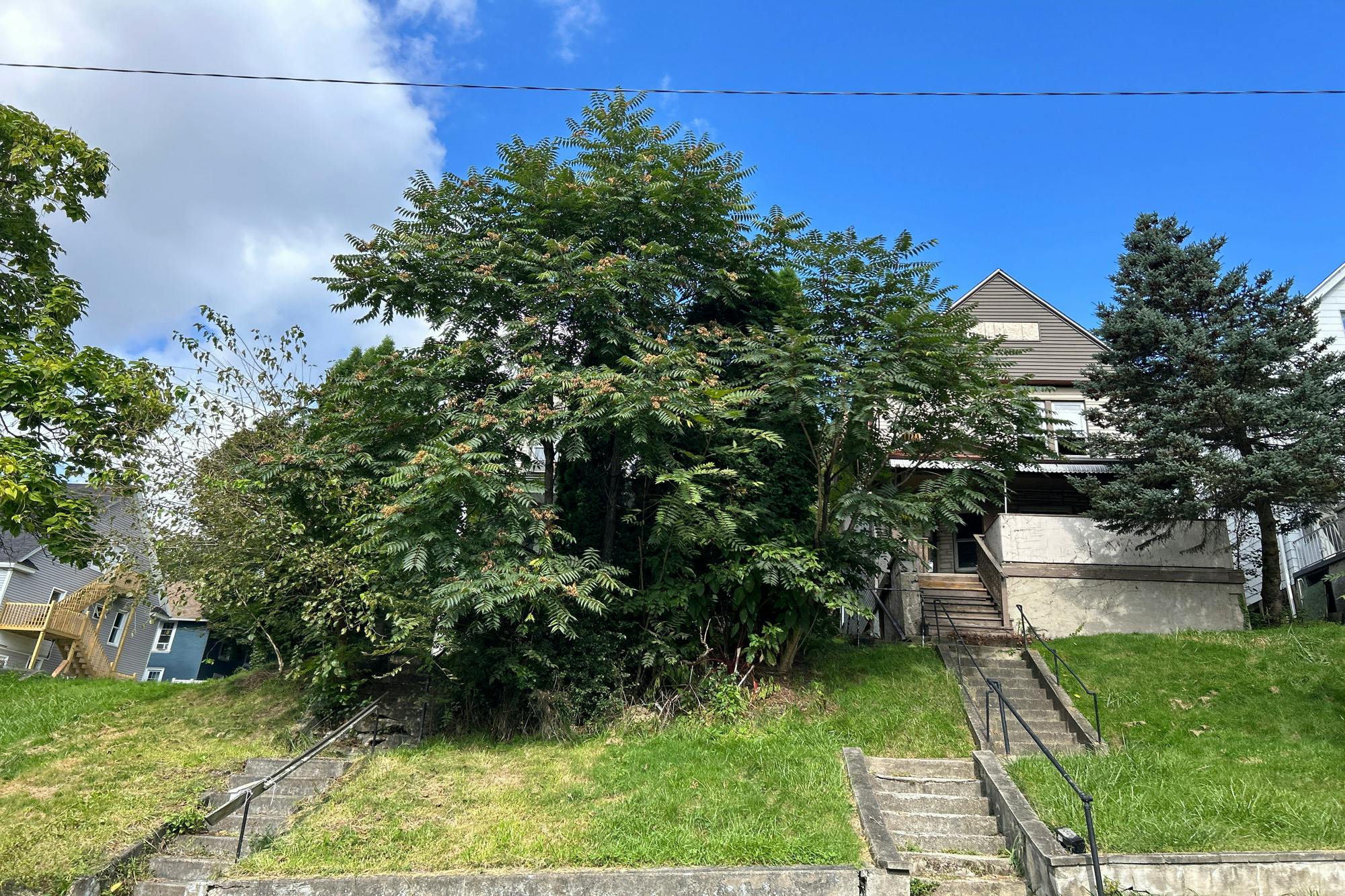 Irving Ave, Scranton, PA 18510