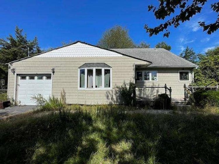 339 Barton Ave East Patchogue, NY 11772, Suffolk County