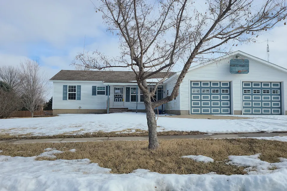 206 S Q Ave Vinton, IA 52349, Benton County