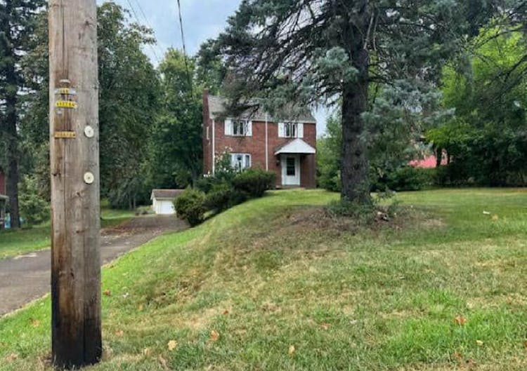 10813 Frankstown Rd Pittsburgh, PA 15235, Allegheny County