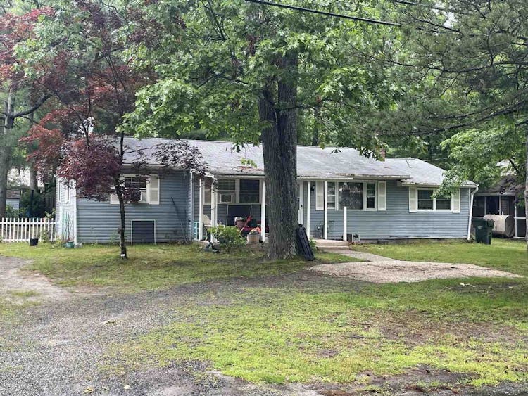 96 Lenape Trl Medford Lakes, NJ 08055, Burlington County