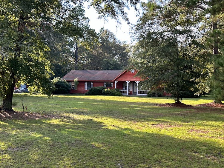 670 Oak Island Estates Road Jesup, GA 31545, Wayne County