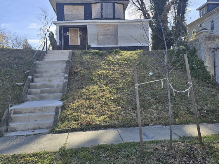 3305 Elgin Ave Baltimore, MD 21216, Baltimore City County