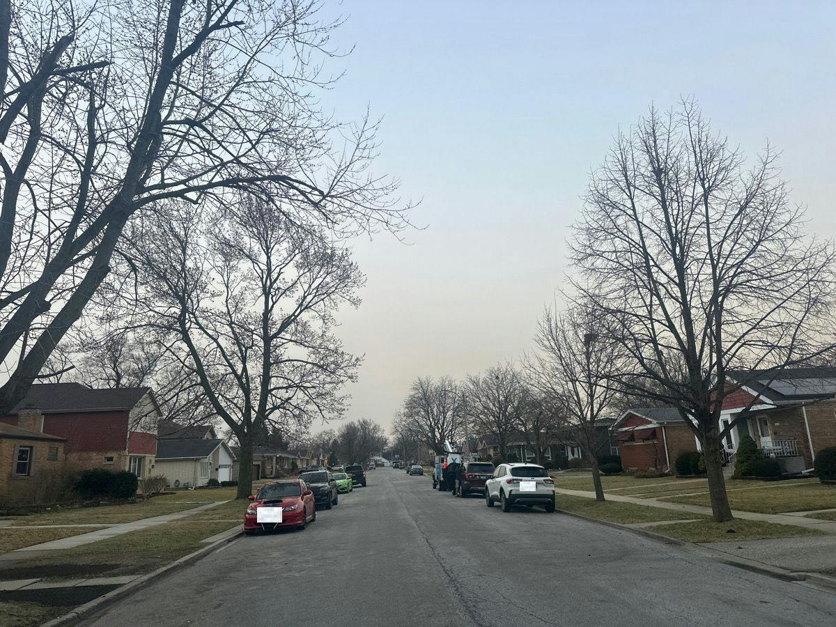 Mozart Ave, Evergreen Park, IL 60805