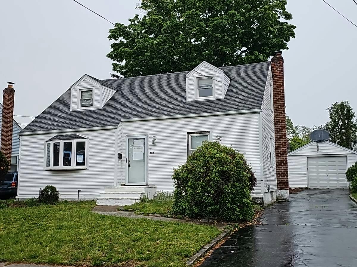 Alton Rd, West Hempstead, NY 11552