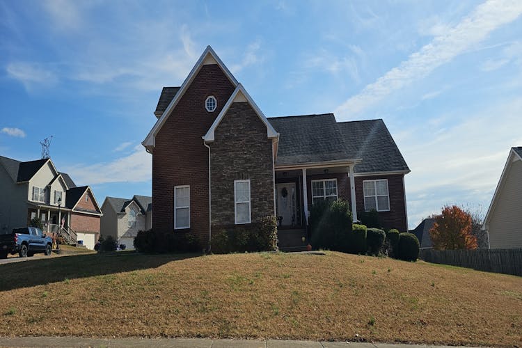 408 River Heights Dr Clarksville, TN 37040, Montgomery County
