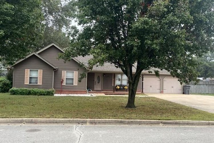 1813 Cloverdale Street Paragould, AR 72450, Greene County