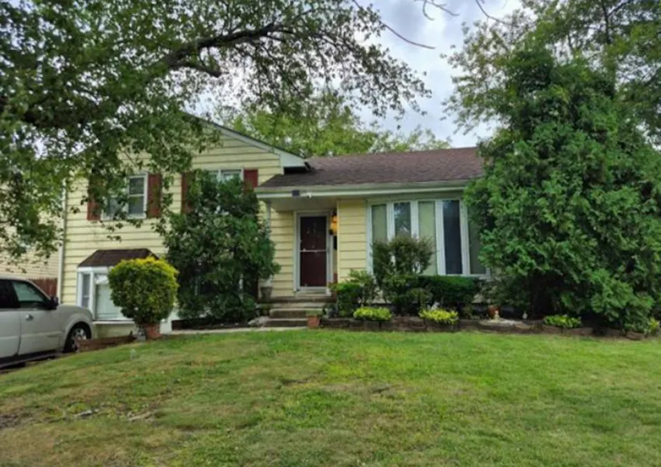 219 Maine Ave Cherry Hill, NJ 08002, Camden County
