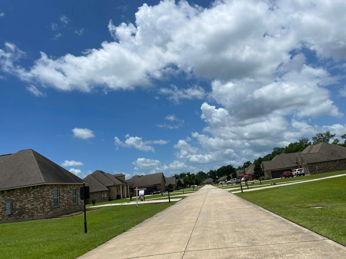 Crossing North St, Thibodaux, LA 70301
