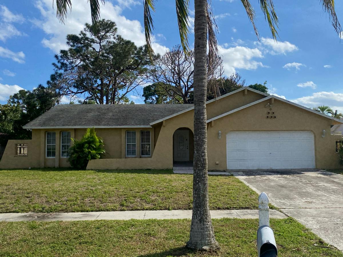 Woodcrest Rd, West Palm Beach, FL 33417