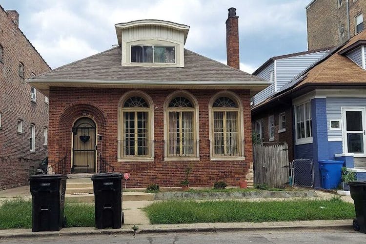 2412 74th St Chicago, IL 60649, Cook County