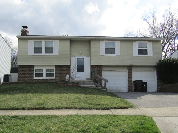 8795 Crestwater Drive Galloway, OH 43119, Franklin County