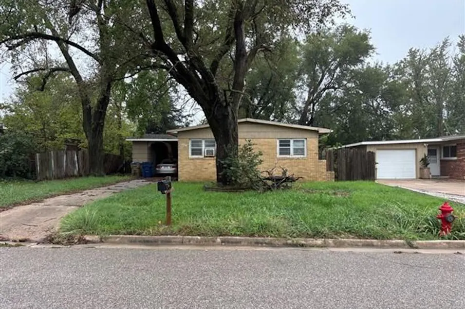 6027 Northeast Park View Street Park City, KS 67219, Sedgwick County