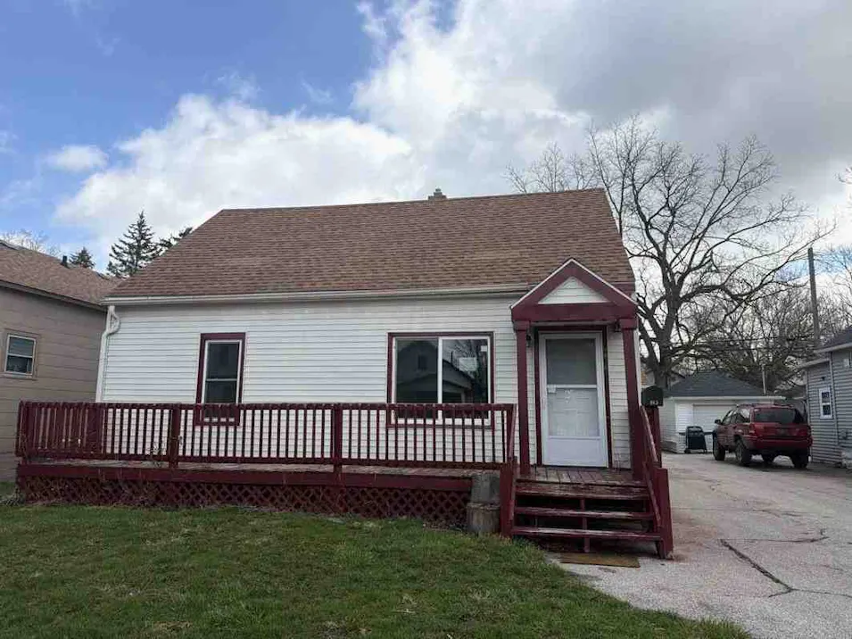 813 Fitzhugh St Bay City, MI 48708, Bay County