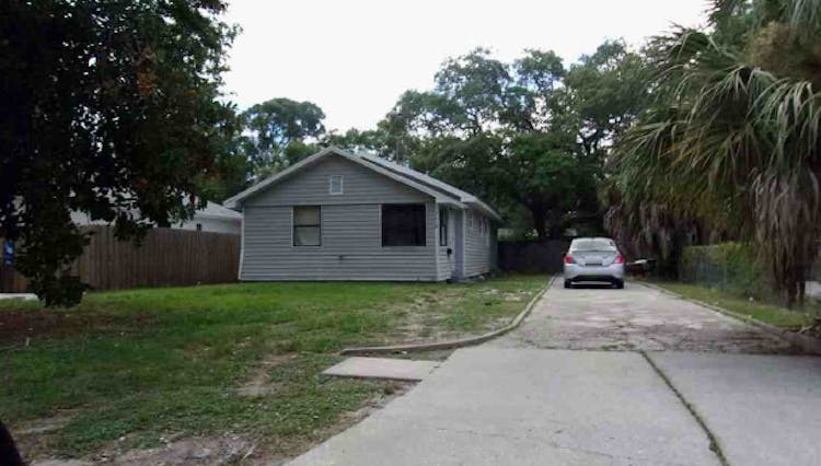 1618 43rd St S Saint Petersburg, FL 33711, Pinellas County