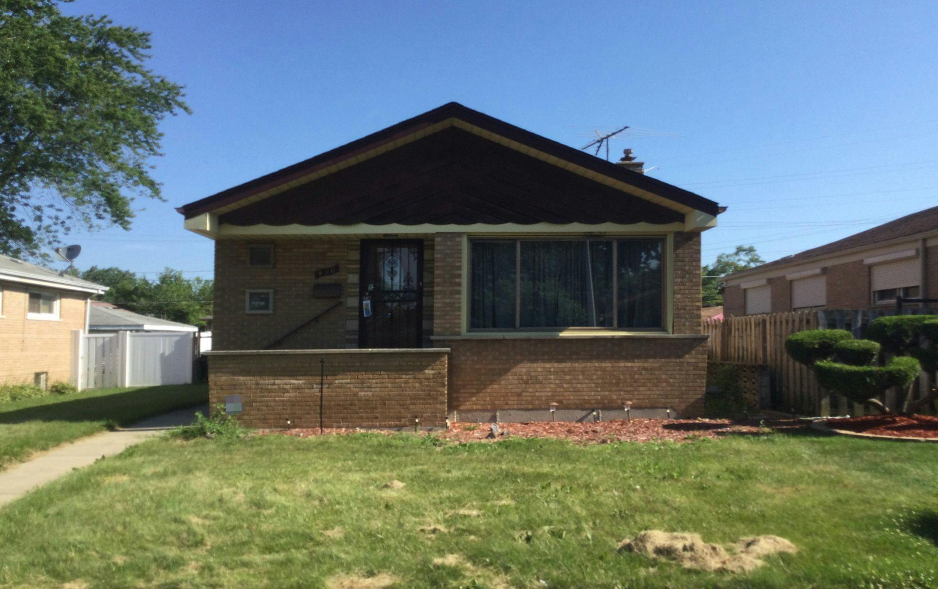 Adams St, Dolton, IL 60419