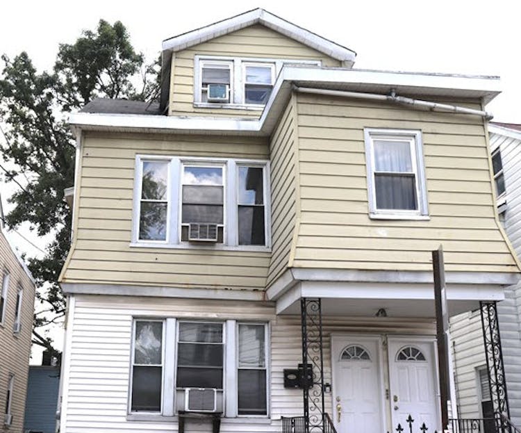 6 Robert Pl, Irvington, NJ, 07111, USA