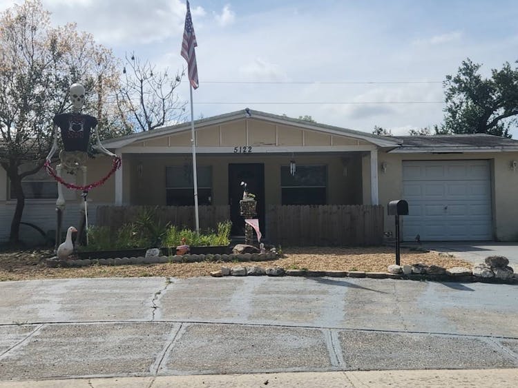 5122 Dove Dr, New Port Richey, FL, 34652, USA