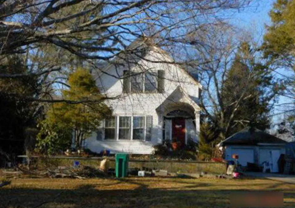 365 S Main St Attleboro, MA 02703, Bristol County