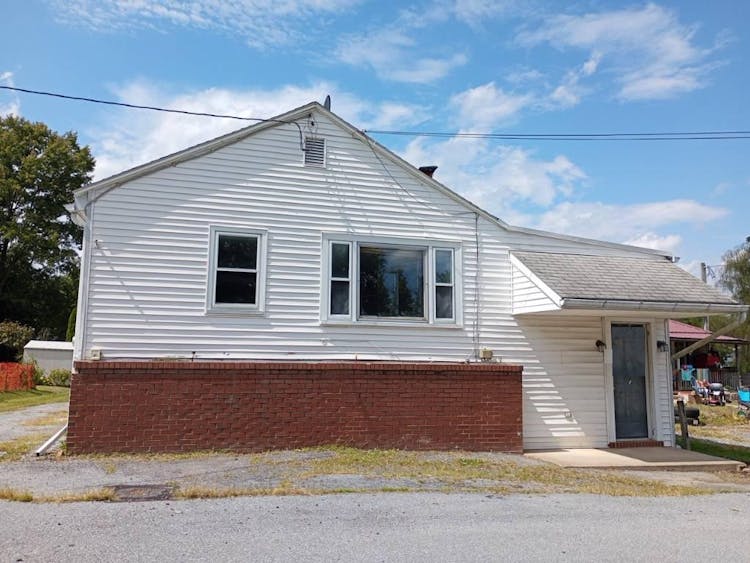 7 Groy Ave Lebanon, PA 17046, Lebanon County
