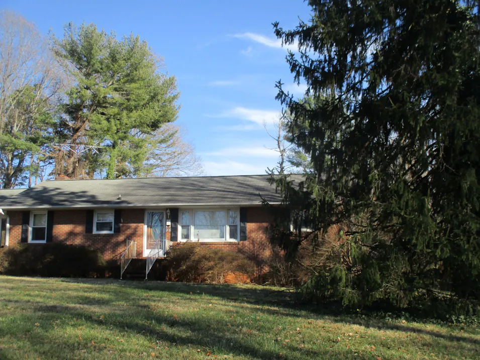 231 Kyle Rd Winston Salem, NC 27104, Forsyth County