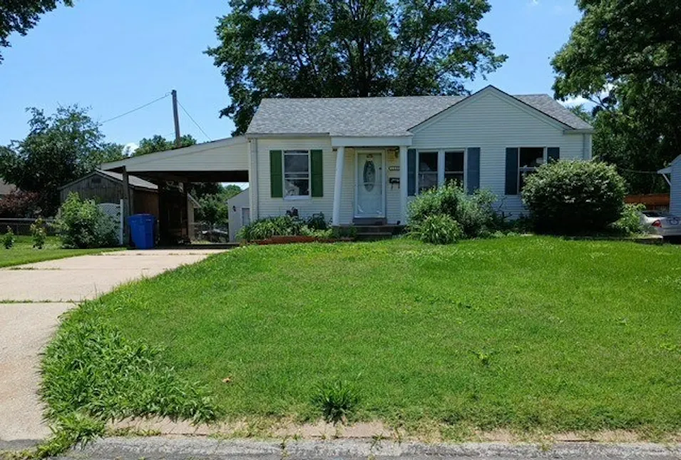 1235 Saint Florence Dr Florissant, MO 63031, St. Louis County