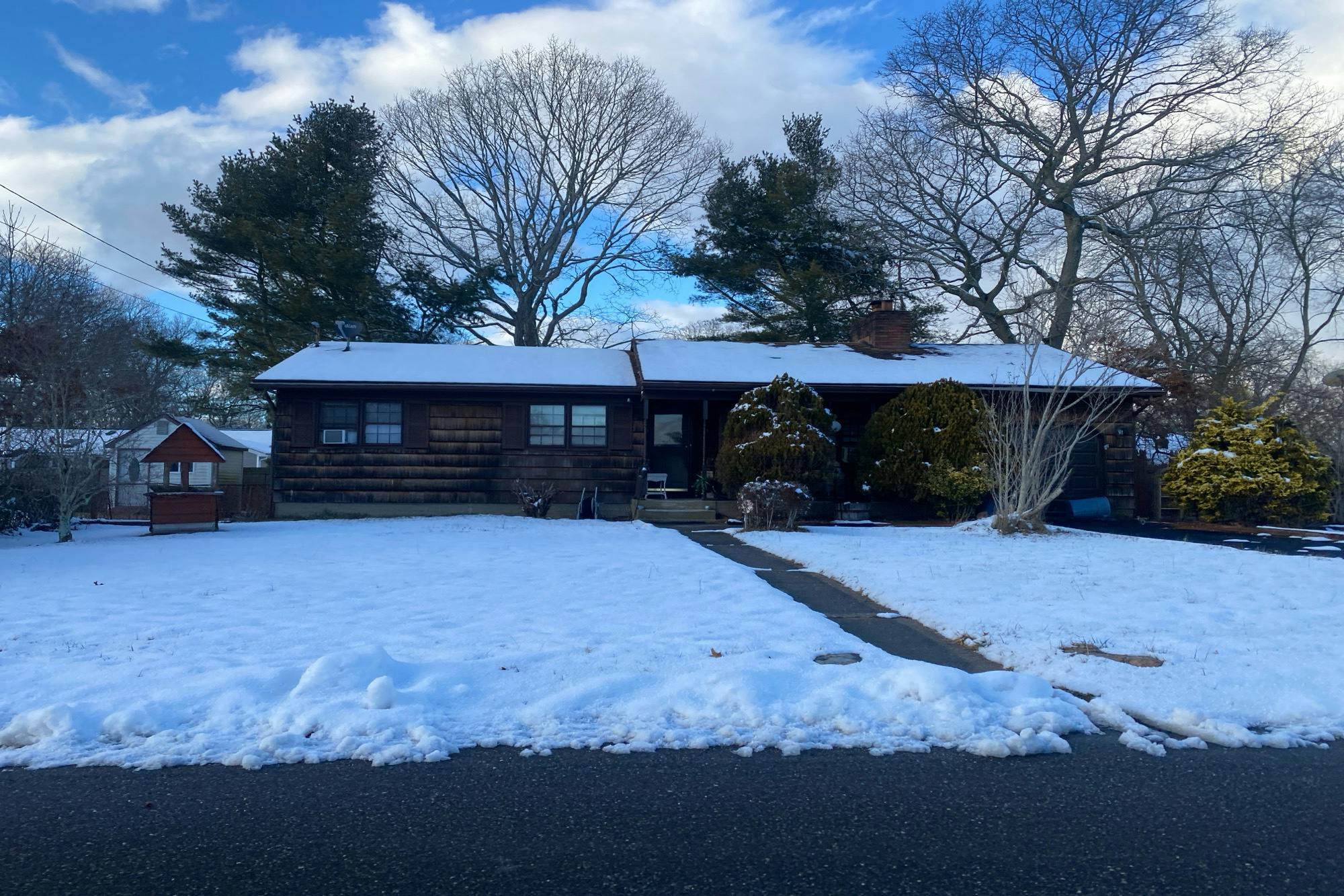 Schenk Dr, Shirley, NY 11967 #1