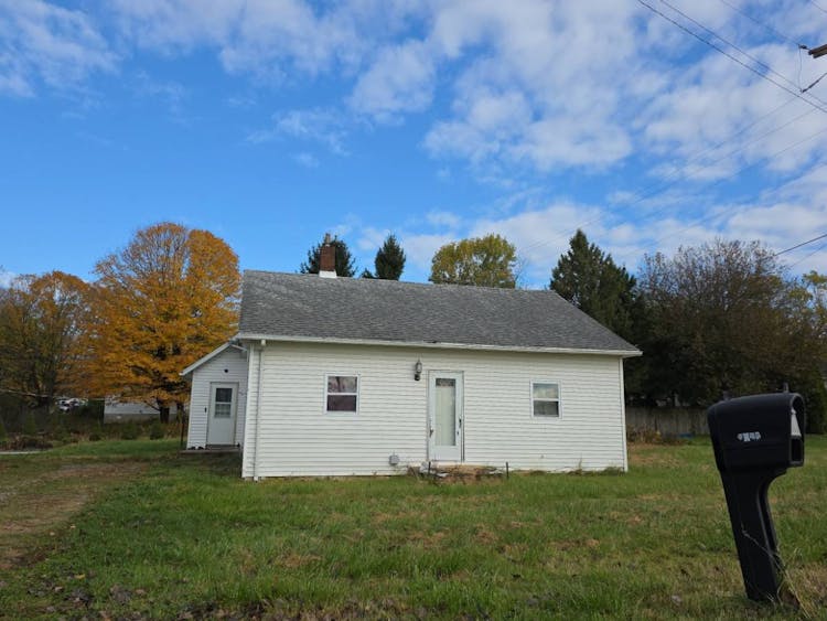 8032 State Rt 55 Casstown, OH 45312, Champaign County