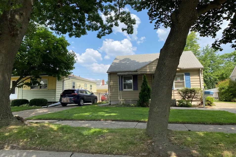 15120 Cicotte Ave Allen Park, MI 48101, Wayne County