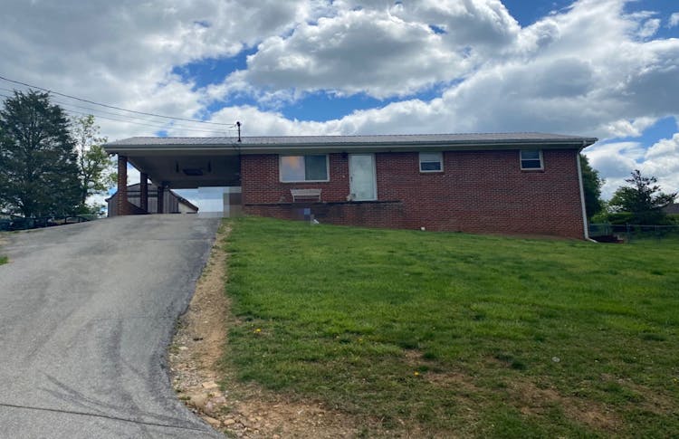 374 Hartshaw Drive Greeneville, TN 37743, Greene County