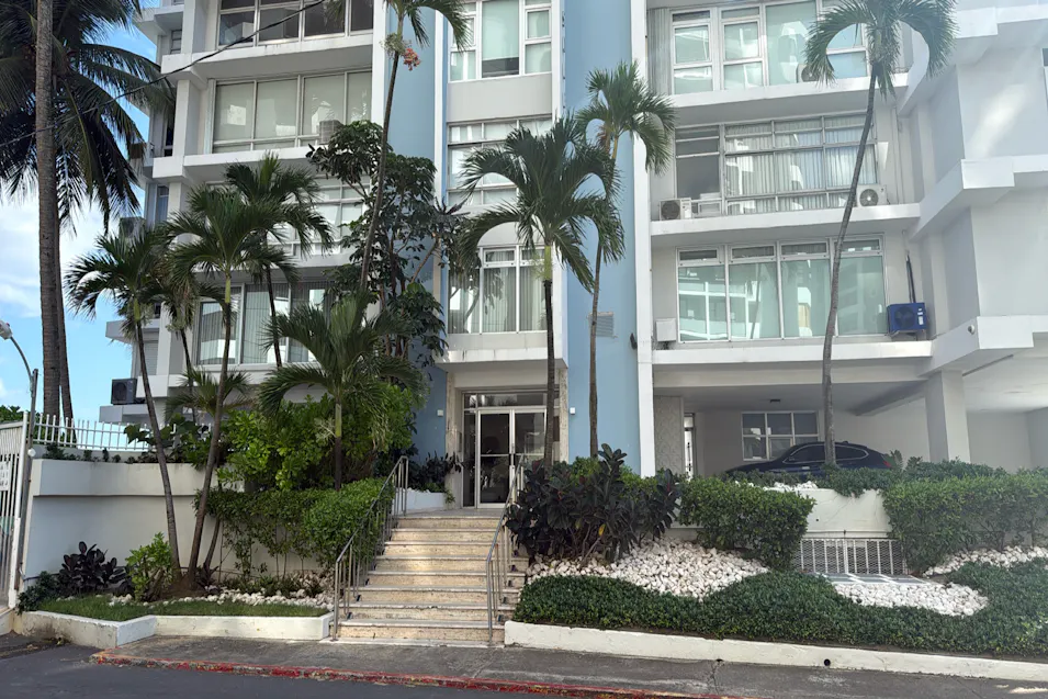 2c Cond Solemar San Juan, PR 00907, San Juan County