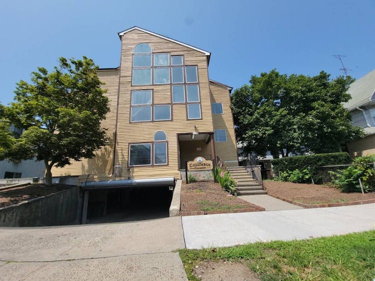 1492 N North Ave, Bridgeport, CT, 06604, USA