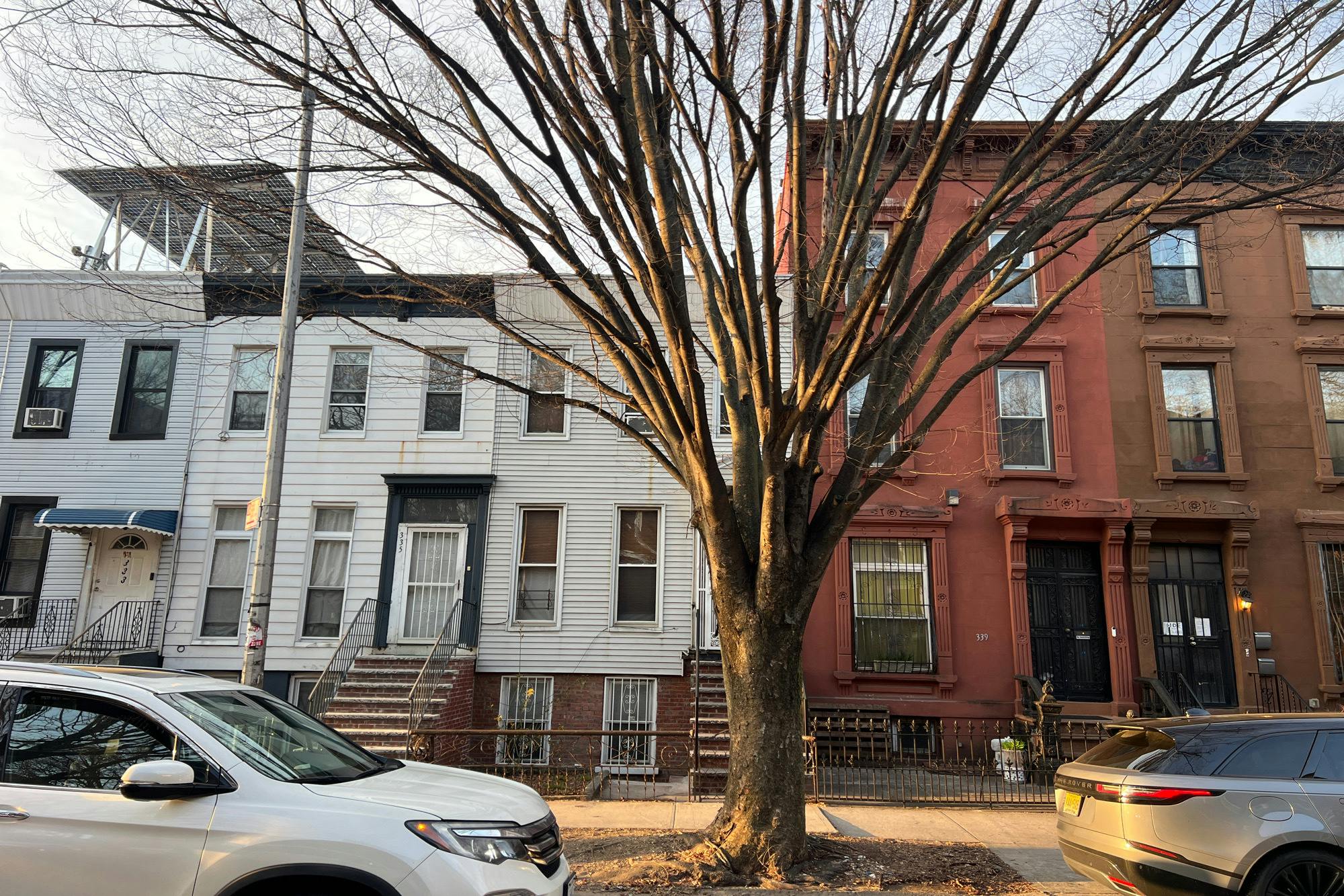Quincy St, Brooklyn, NY 11216