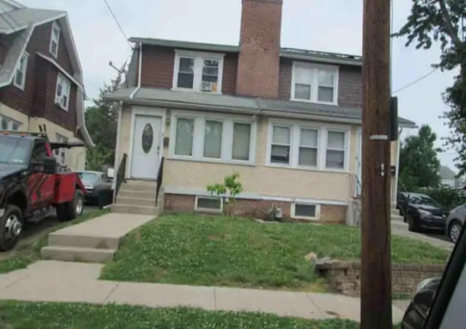 817 Broad St Darby, PA 19023, Delaware County