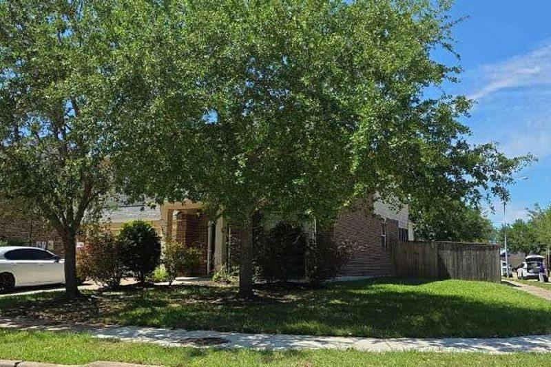 Saxon Hill Ln, Richmond, TX 77407