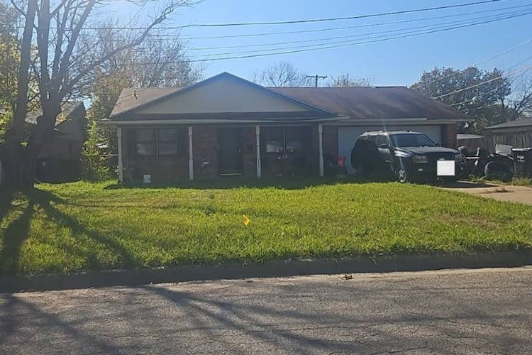 2405 Garden Drive Greenville, TX 75402, Hunt County