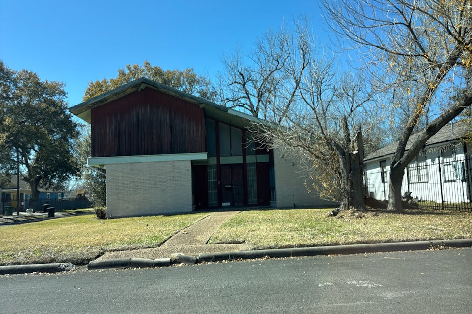 2403 Lucas St Houston, TX 77026-6620, Harris County