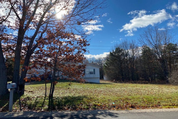 22185 44th Ave Mattawan, MI 49071, Van Buren County