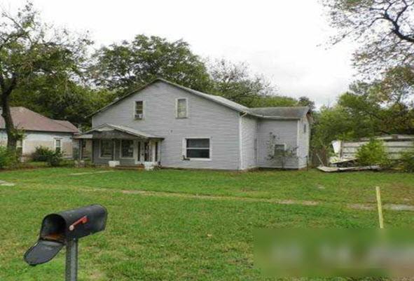 Pine St, Chelsea, OK 74016