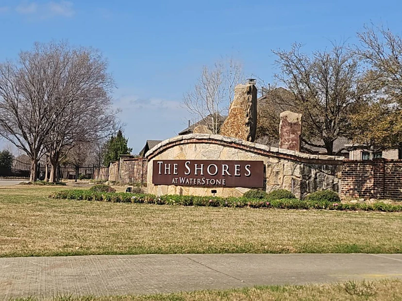 1111 Twin Harbors Drive